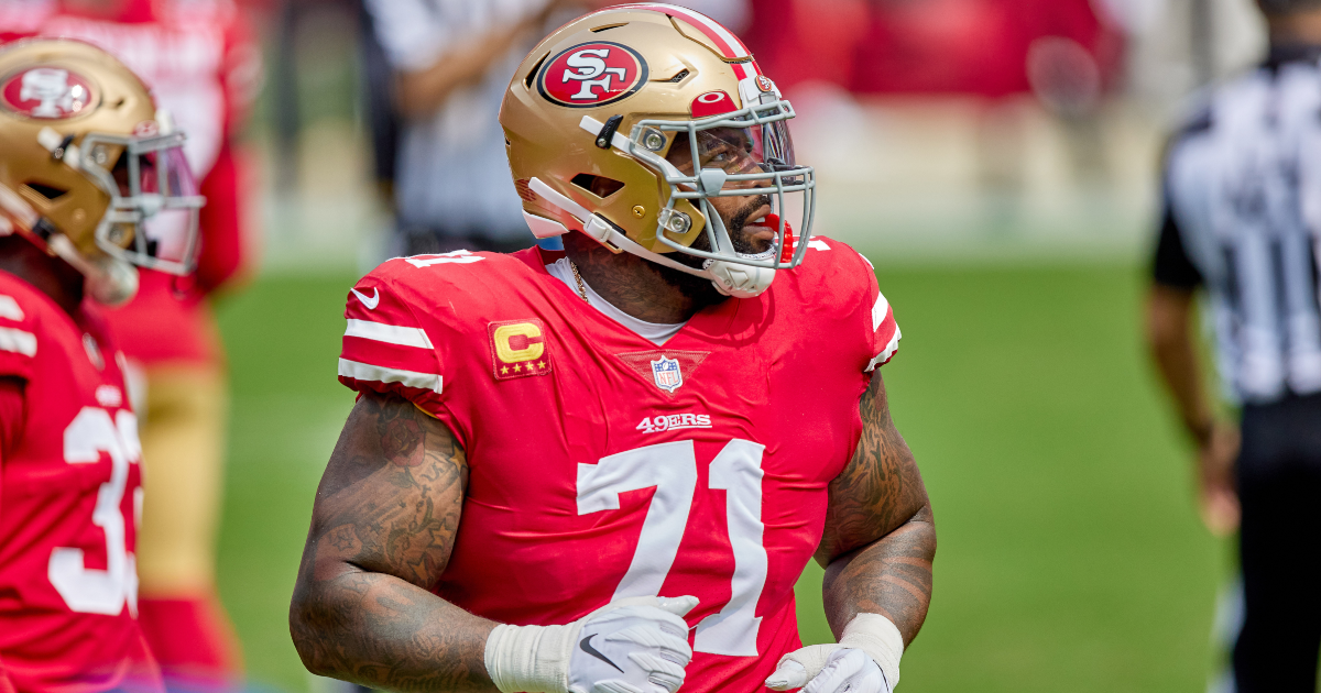 Officials Explain Why 49ers OL Trent Williams Wasn't Ejected for Throwing a  Punch - Sports Illustrated New York Giants News, Analysis and More