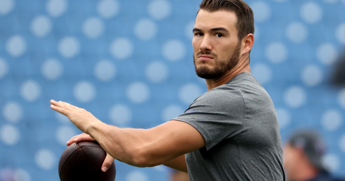 Mitch Trubisky to find himself in the crosshairs of Steelers fans - Behind  the Steel Curtain