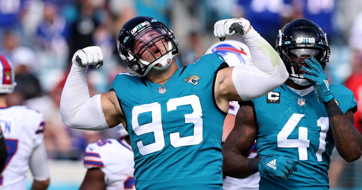 Former Gators defensive tackle Taven Bryan is flipping a switch in the NFL  - Sports Illustrated Florida Gators News, Analysis and More