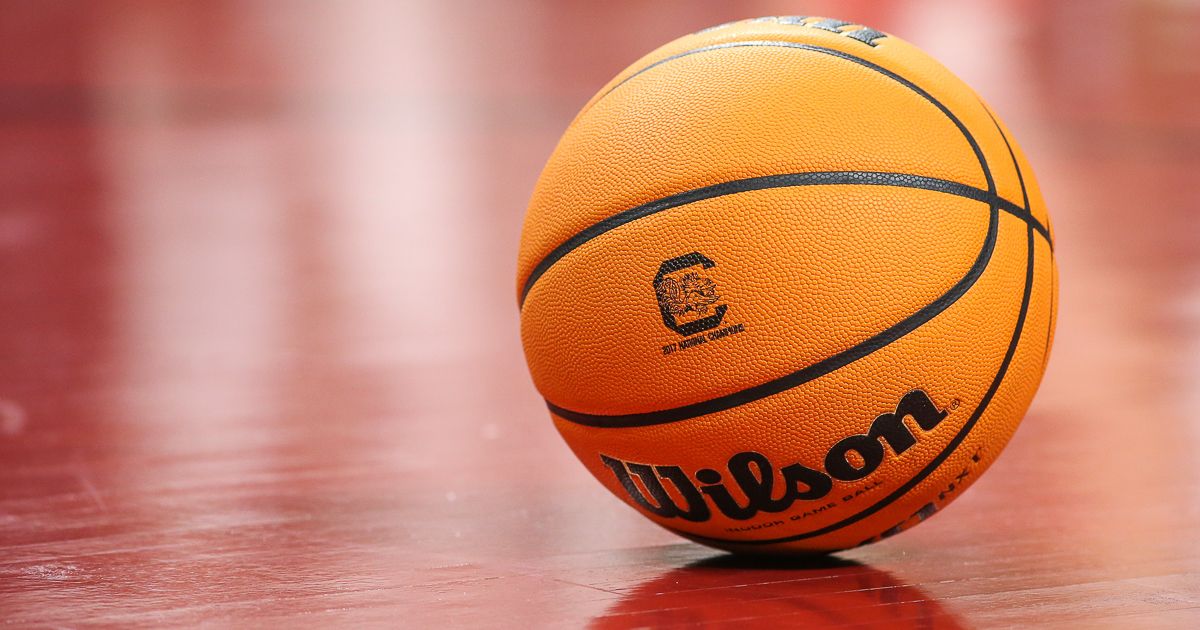 South Carolina women's basketball Chloe Kitts commits On3