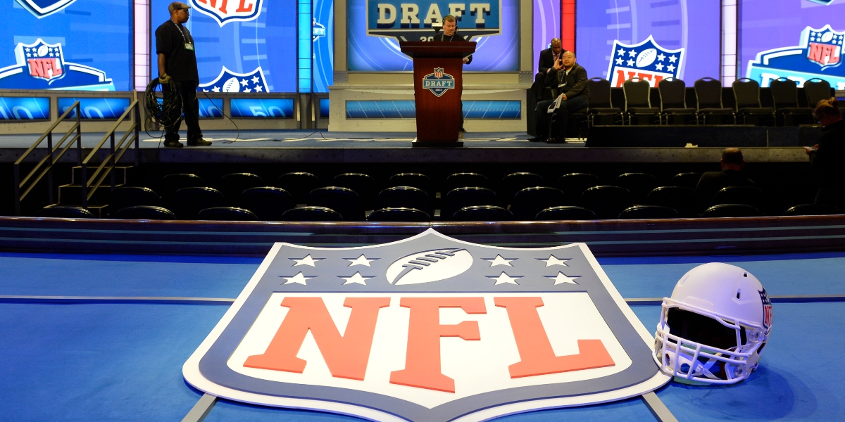 Former NFL GM Mike Tannenbaum releases full first round mock draft on ESPN  - On3