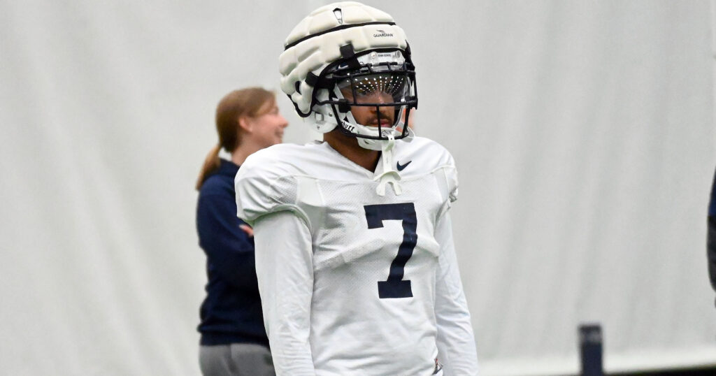 Freshman wide receiver Kaden Saunders at practice