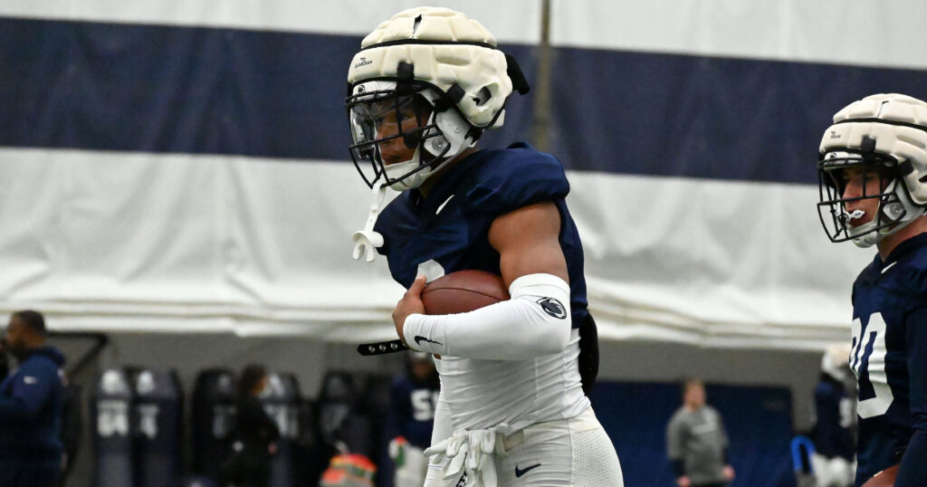 Zakee Wheatley catches the football