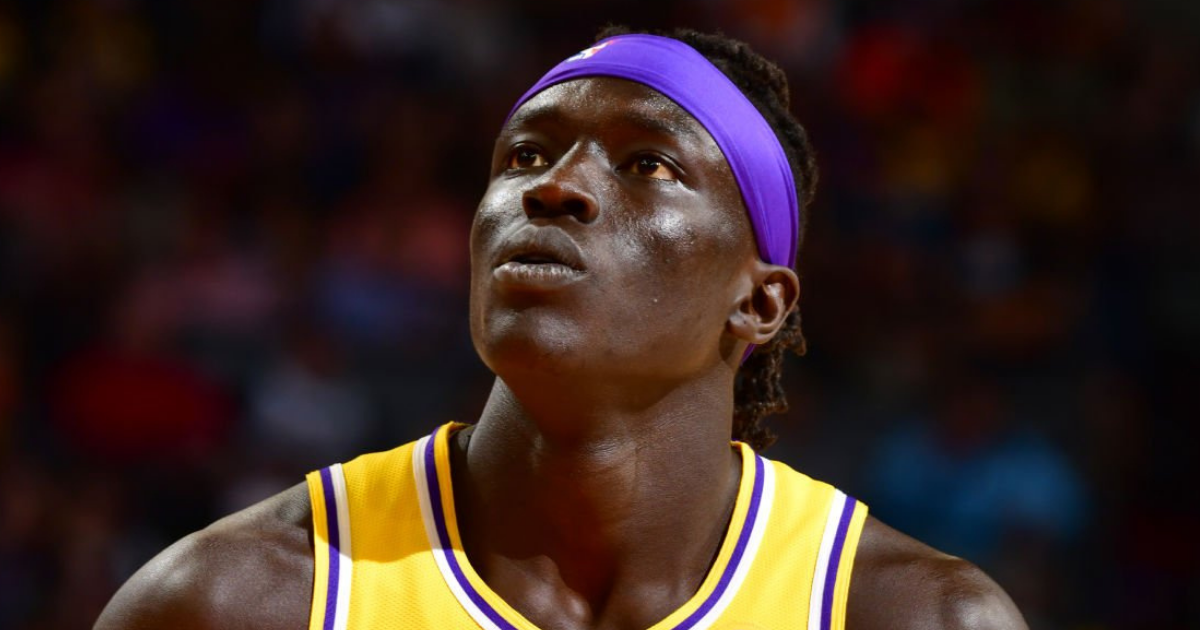 Wenyen Gabriel, Los Angeles Lakers