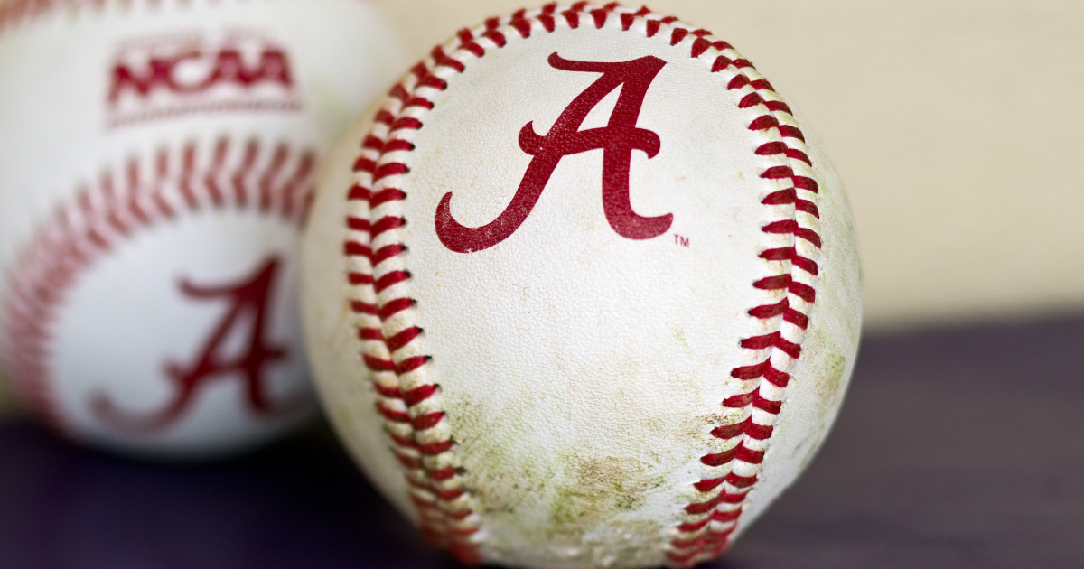 Alabama Owen Diodati (16) runs to first during an NCAA baseball