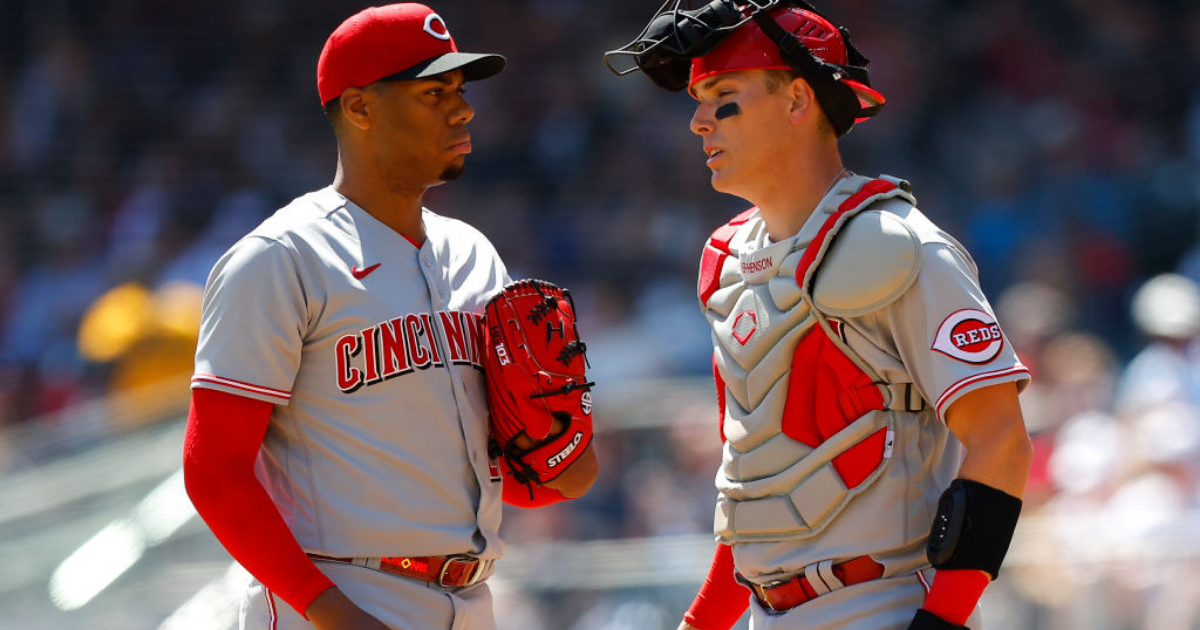 KSReds Cincinnati Splits Series Against Atlanta Braves On3