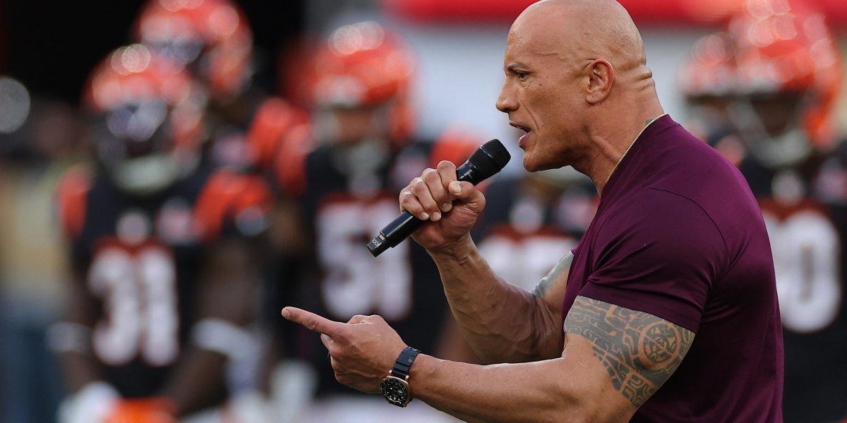 Miami Hurricanes unveil Dwayne 'The Rock' Johnson football locker