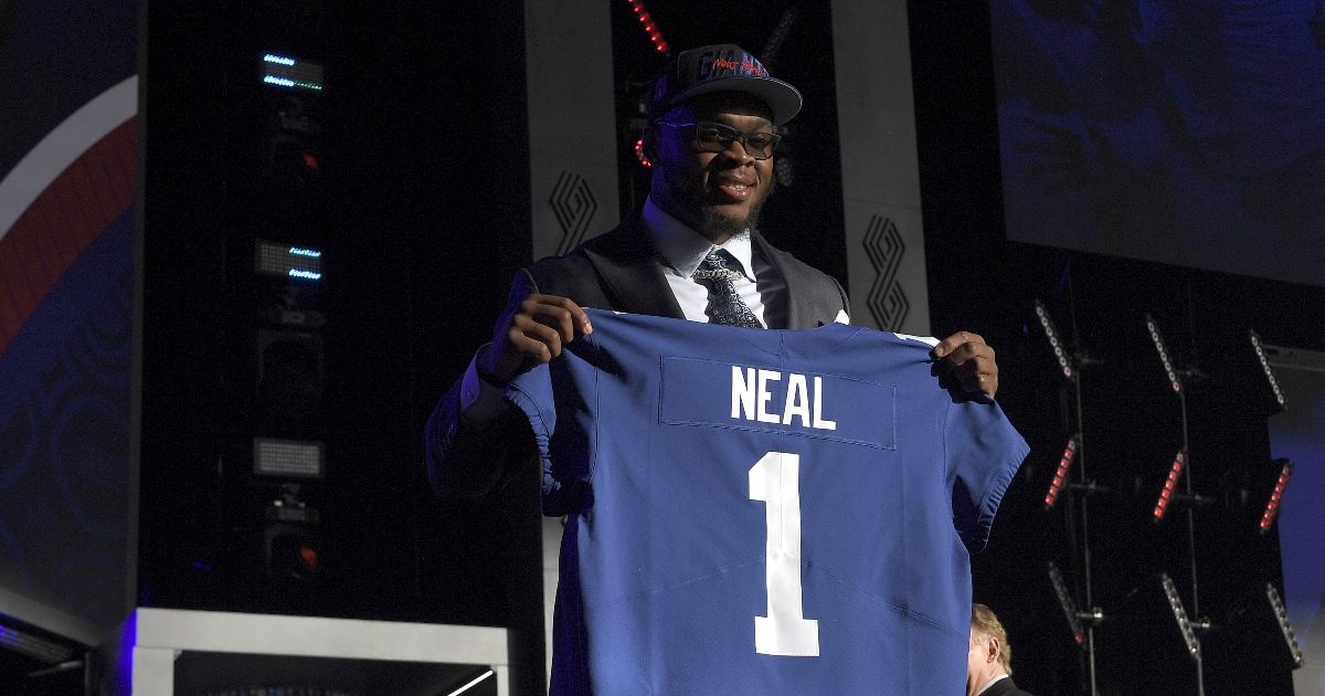 Congratulation Evan Neal New York Giants NFL Draft 2022 T-Shirt - REVER  LAVIE