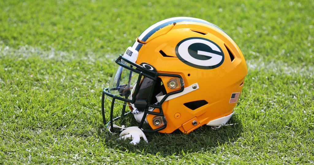 Green Bay Packers release veteran kicker to make room on 90man roster