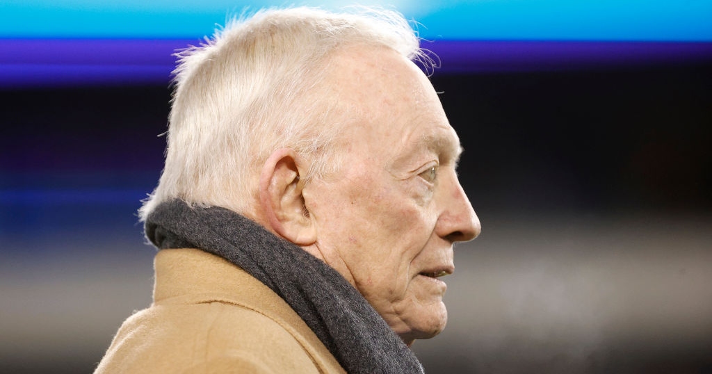 Jerry Jones reminisces on relationship with the late Chris Mortensen