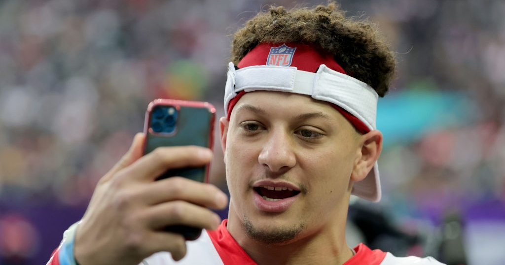 Patrick Mahomes' new mansion has football field, pool and golf hole -  Football - Sports - Daily Express US