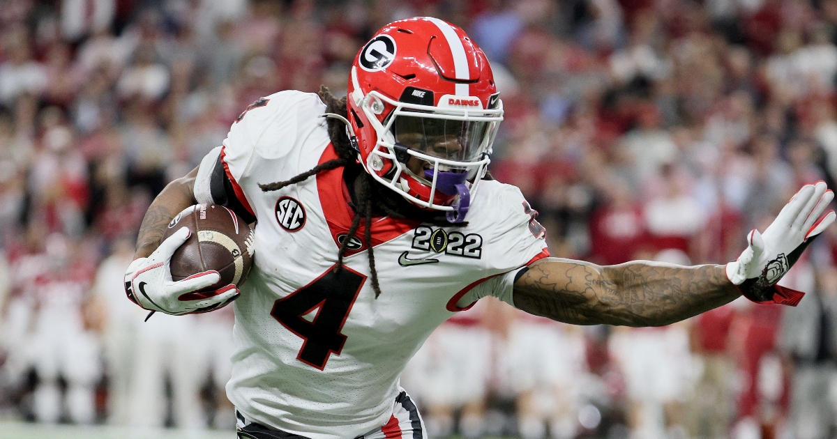 LOOK: First look of former Georgia running back James Cook in