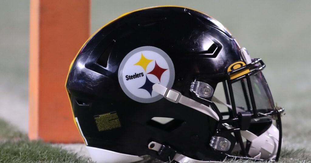 pittsburgh-steelers-announce-pair-of-friday-transactions