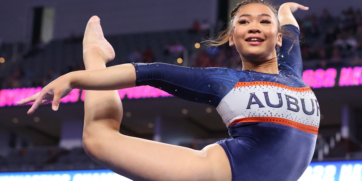 WATCH Suni Lee throws acrobatic first pitch at Minnesota Twins game On3