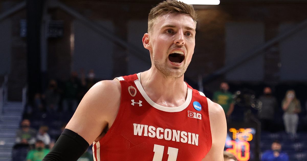 WATCH Former Ohio State, Wisconsin star Micah Potter honored with G