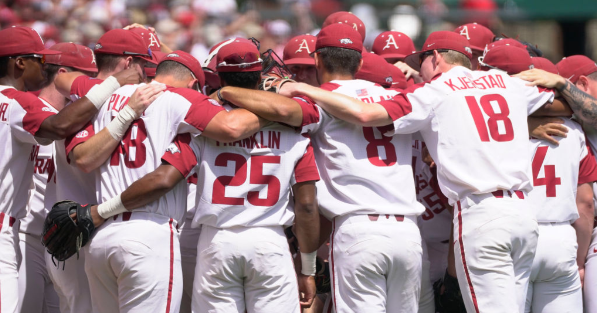 2025 College World Series: Arkansas vs. LSU delayed due to Gabe Gaeckle shoelace issue