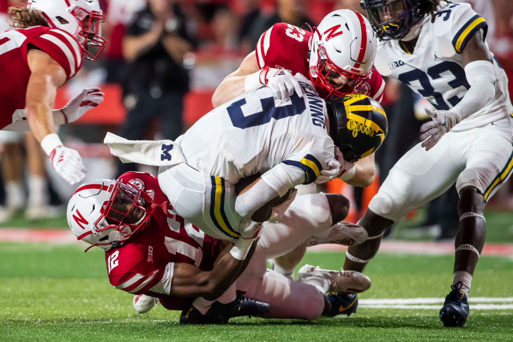 Steven Sipple: With help of big brother's wisdom, Isaac Gifford now in  position to play critical role during early stages of his Nebraska career -  On3