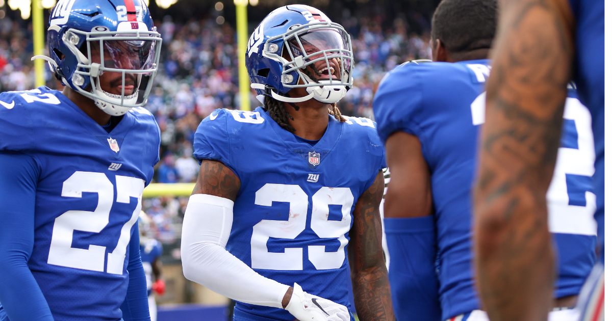 Giants' Xavier McKinney suffers hand injury in ATV crash while on vacation  during bye week