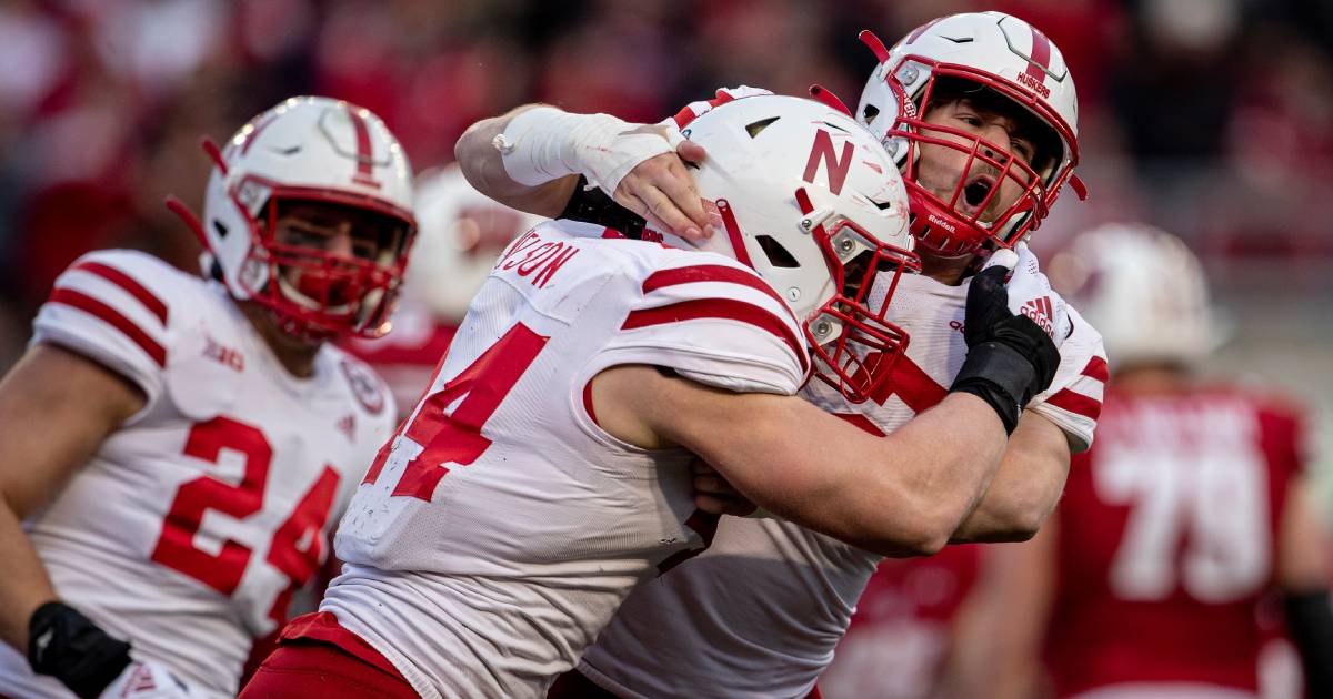 Nebraska football players join Big Red Fan Club NIL community - On3