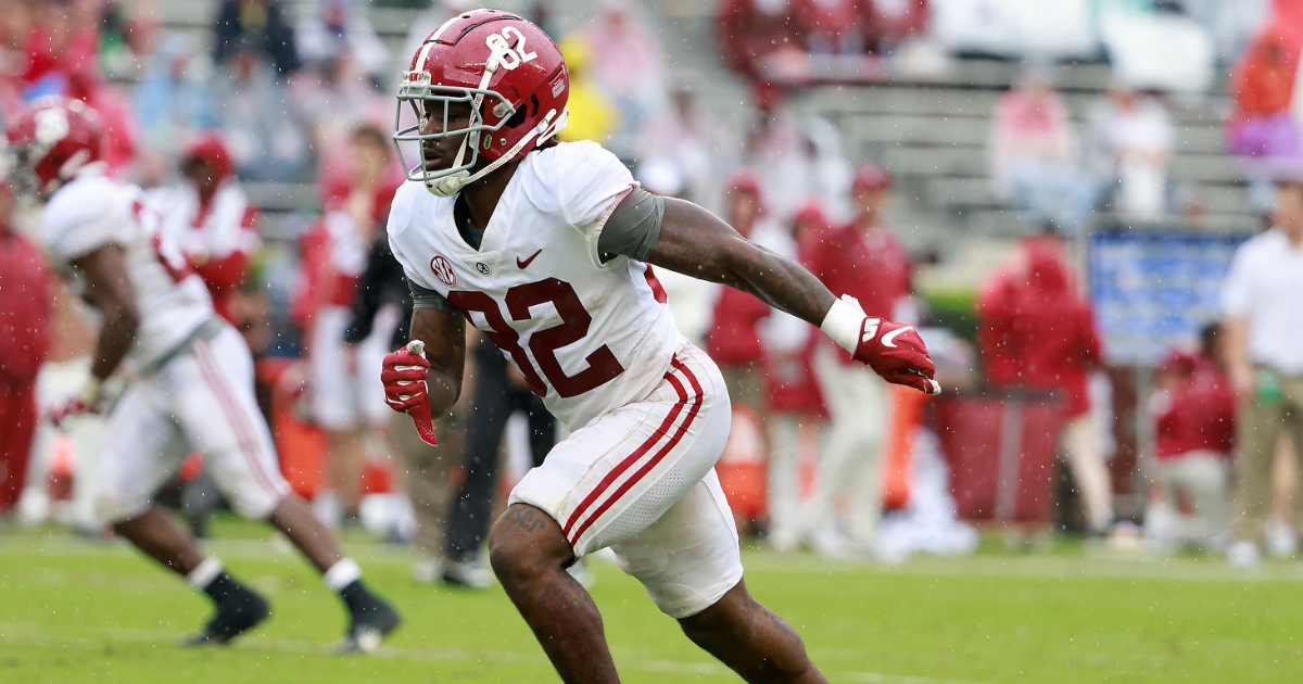 See how Alabama football uniforms have changed throughout the years 