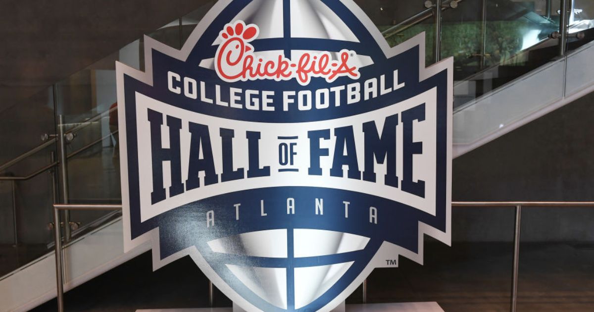 2023 College Football Hall of Fame Class Set to Return to Their Alma Maters  - One Foot Down