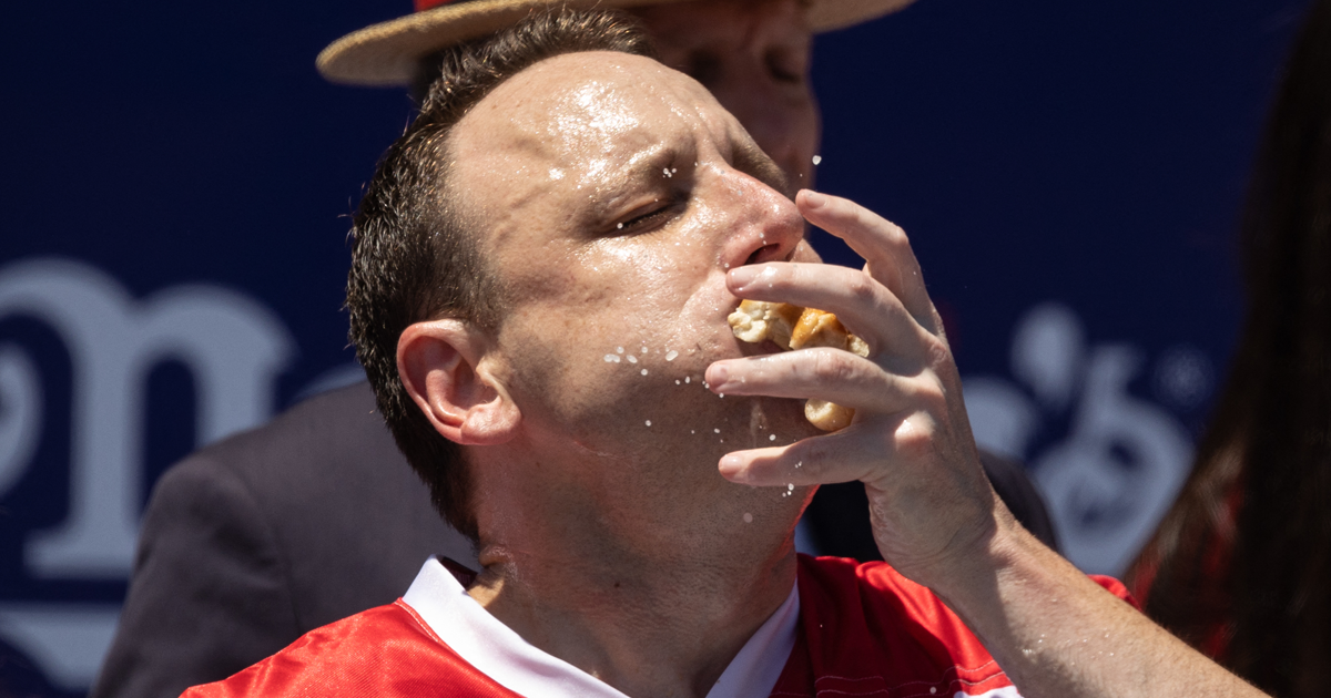 Joey Chestnut ate 44 Cane's chicken fingers in 5 minutes On3