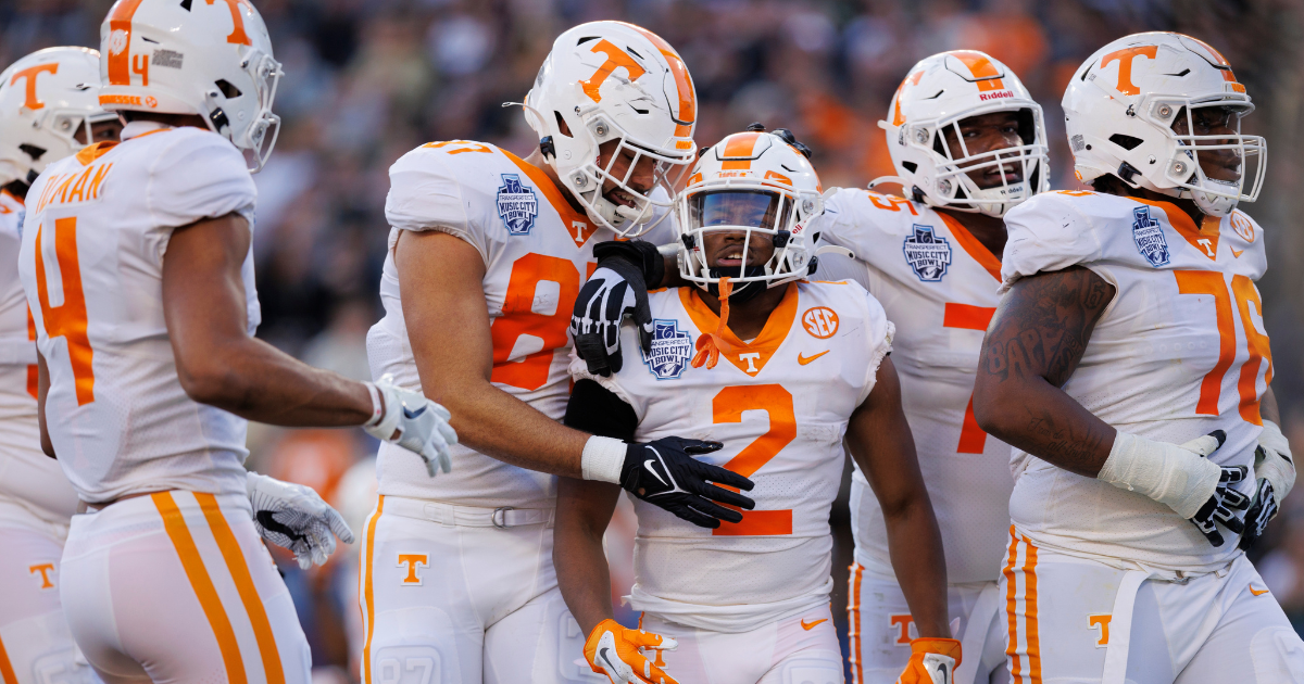 With blowout on the Bayou, Tennessee proves its legitimacy as a SEC  contender in 2022 - On3