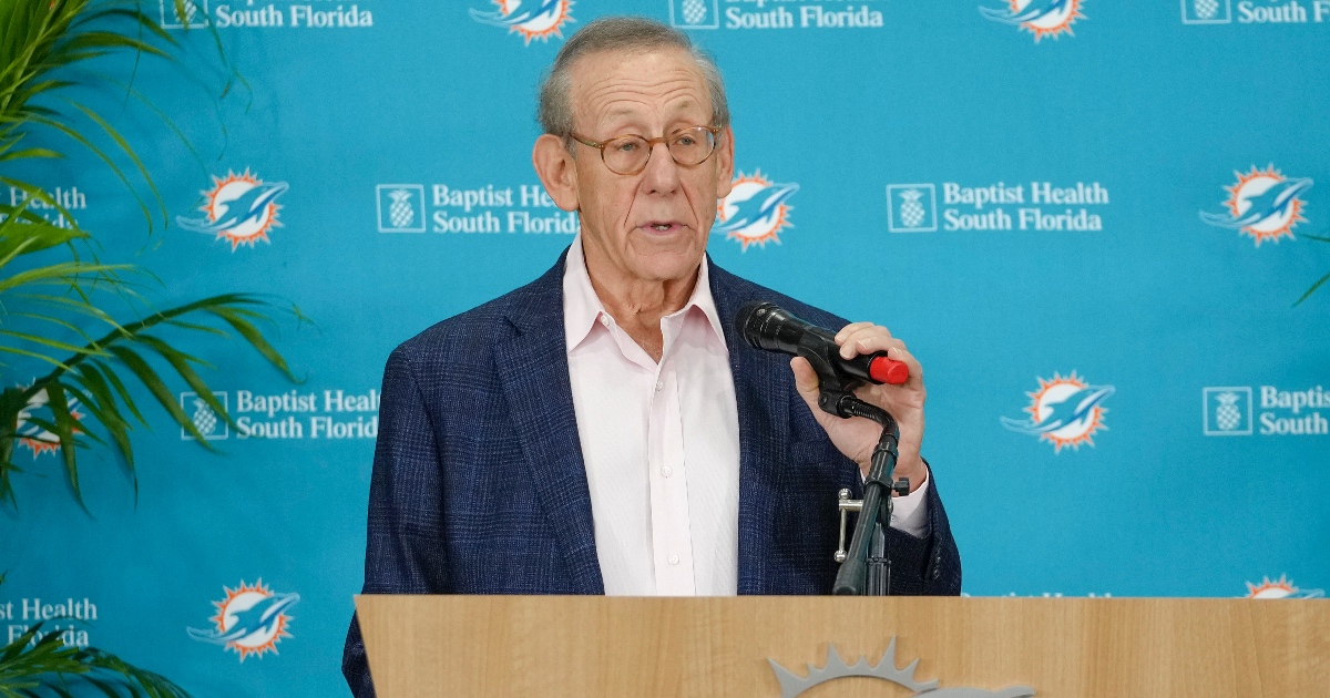 Dolphins docked picks and owner suspended over Tom Brady tampering, Miami  Dolphins