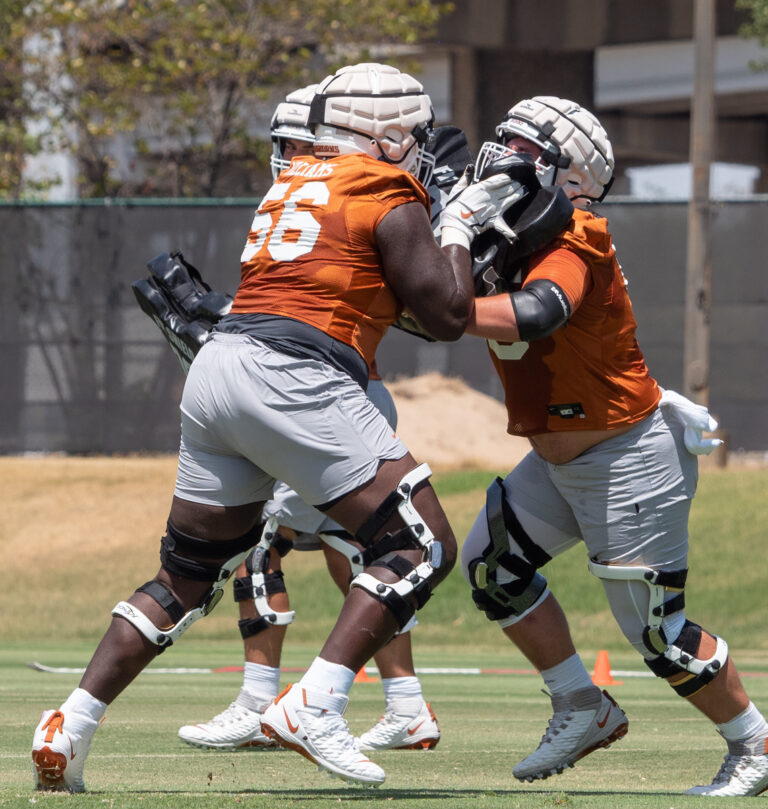 ut_fall_camp_08_04_22-8040096-768x809.jp
