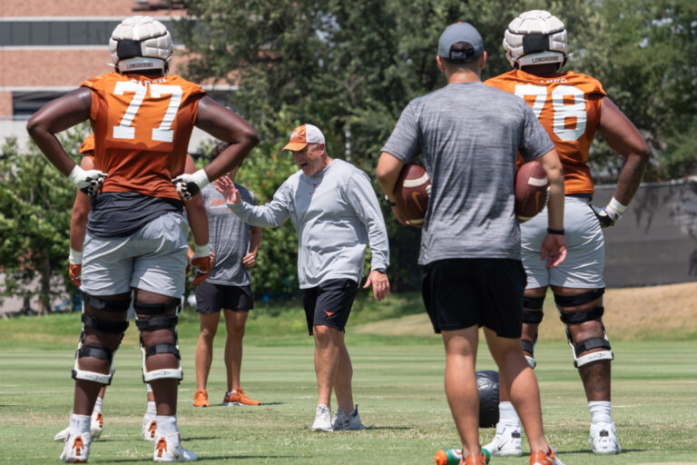 ut_fall_camp_08_04_22-8040107-768x512.jp