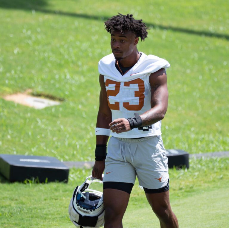 ut_fall_camp_08_04_22-8040233-768x765.jp