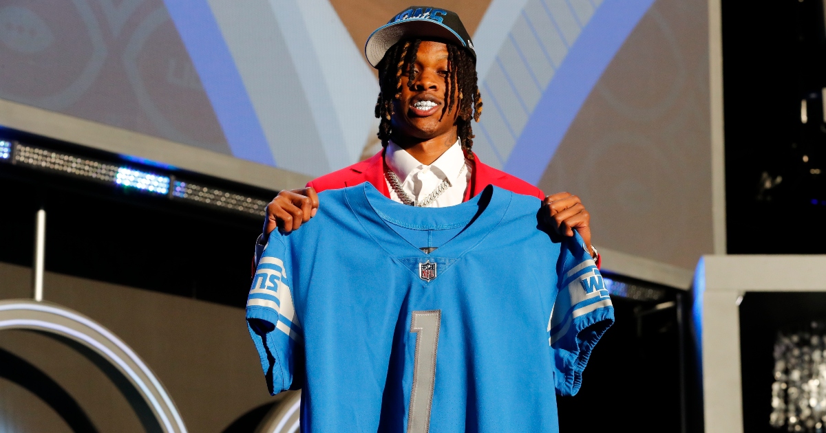 Lions rookie Williams chooses meaningful number for minicamp