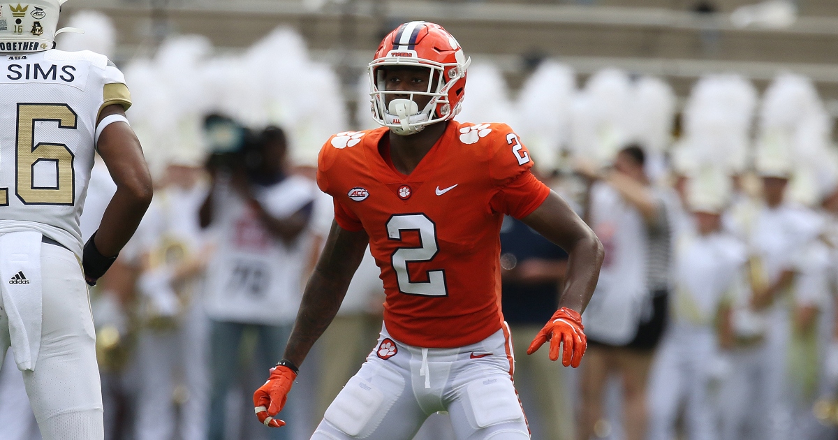 WATCH: Fred Davis makes athletic defensive play in Clemson practice - On3