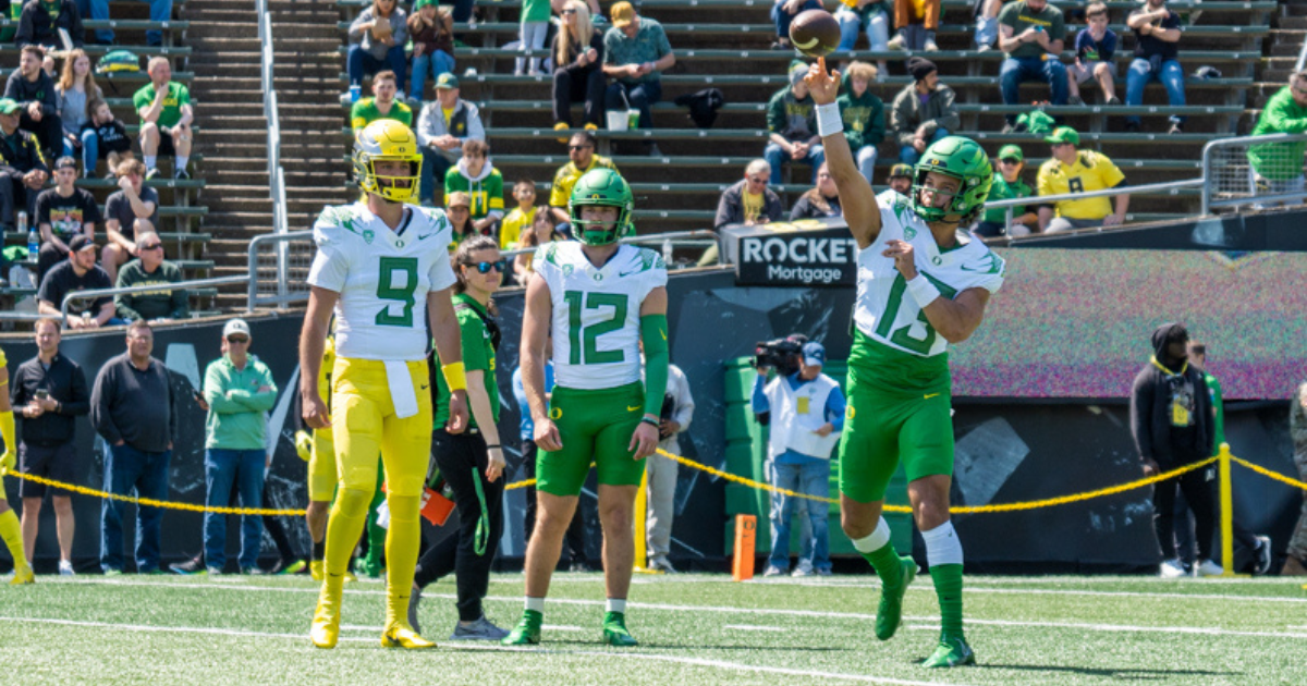 After first scrimmage, no Oregon quarterback has "separated themselves" as clear starter