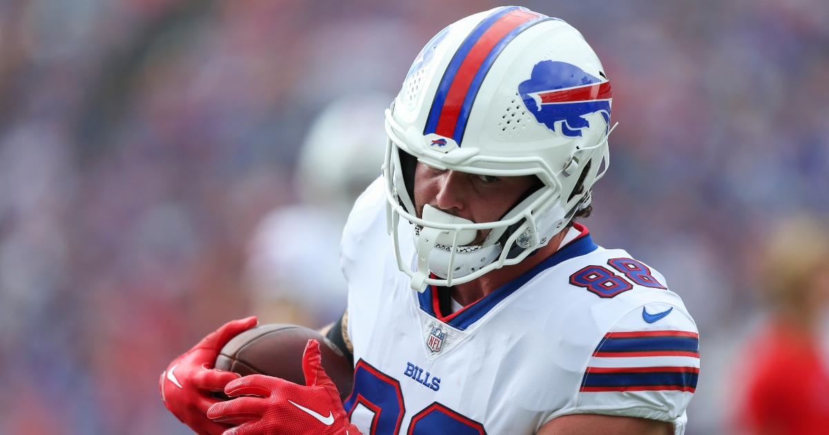 Bills TE Dawson Knox' heartfelt message to younger brother after