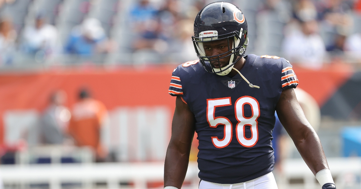 Report: Bears star Roquan Smith decides to play out final year of ...