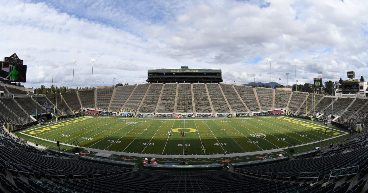 Report: Oregon holds preliminary discussions with Big Ten about ...