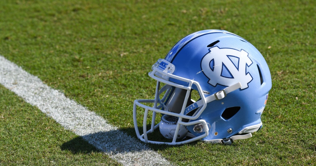 25231 Unc Football Photos and Premium High Res Pictures  Getty Images