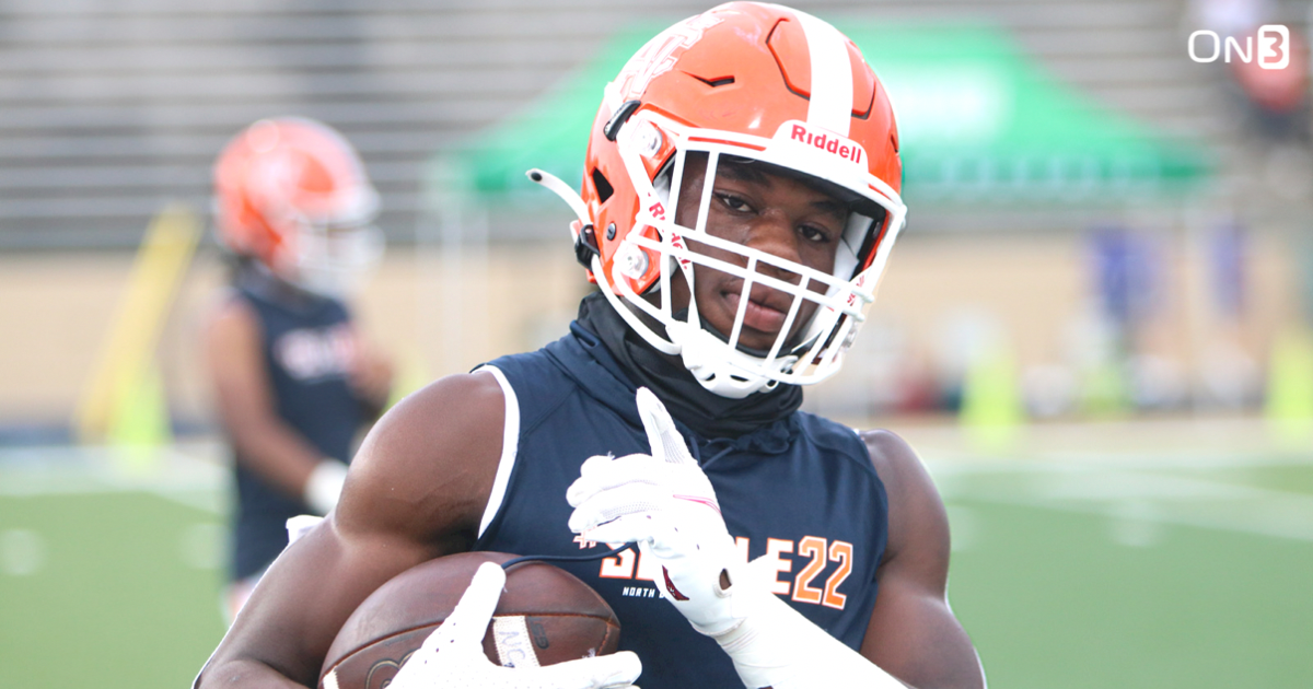 Clemson puts on fullblitz for 2024 ATH David Eziomume