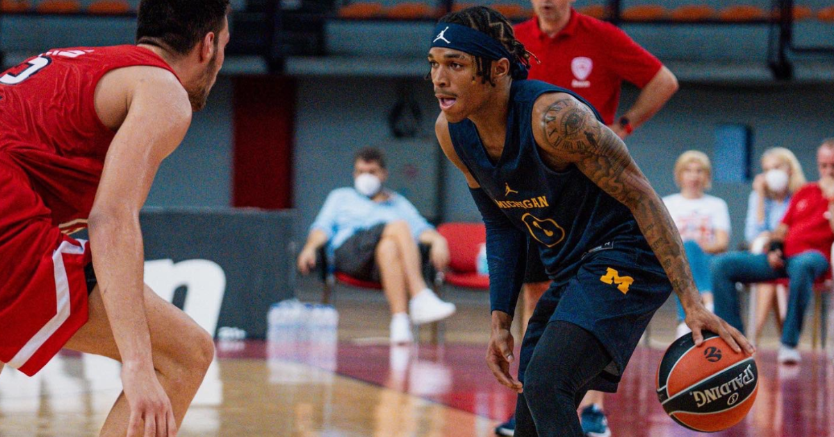 Michigan basketball PG Dug McDaniel sleeps at the gym