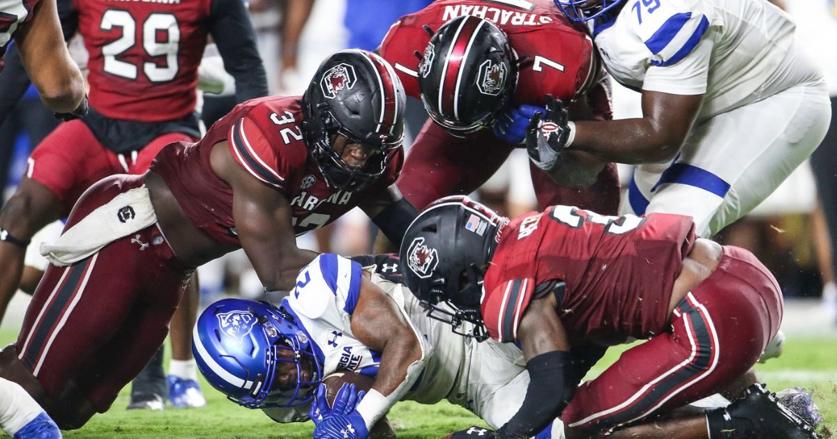 Jordan Burch's interception return gets Gamecocks' offensive coaches  thinking, South Carolina