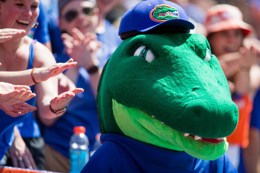 Massive OT Wastes Little Time Setting Florida Gators Visit After ...