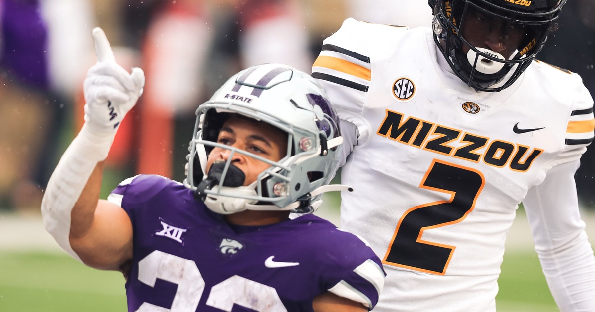 Kansas State back Deuce Vaughn grabs player of the game honors