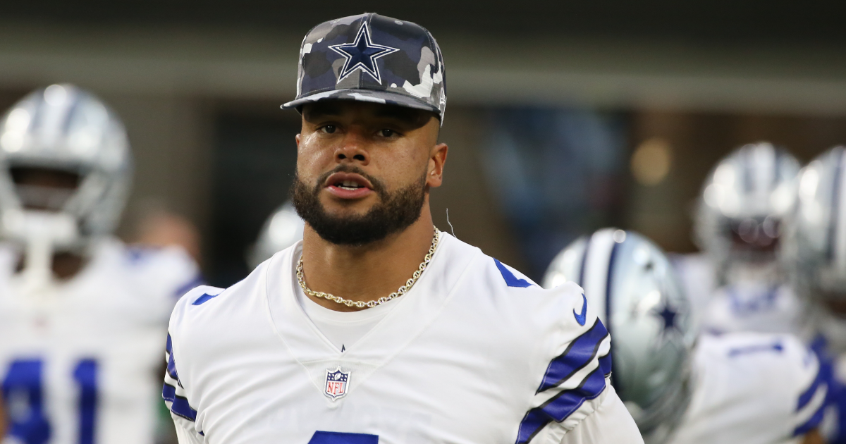 Cowboys QB Dak Prescott Suffered Injuries to Both Hands in Loss to