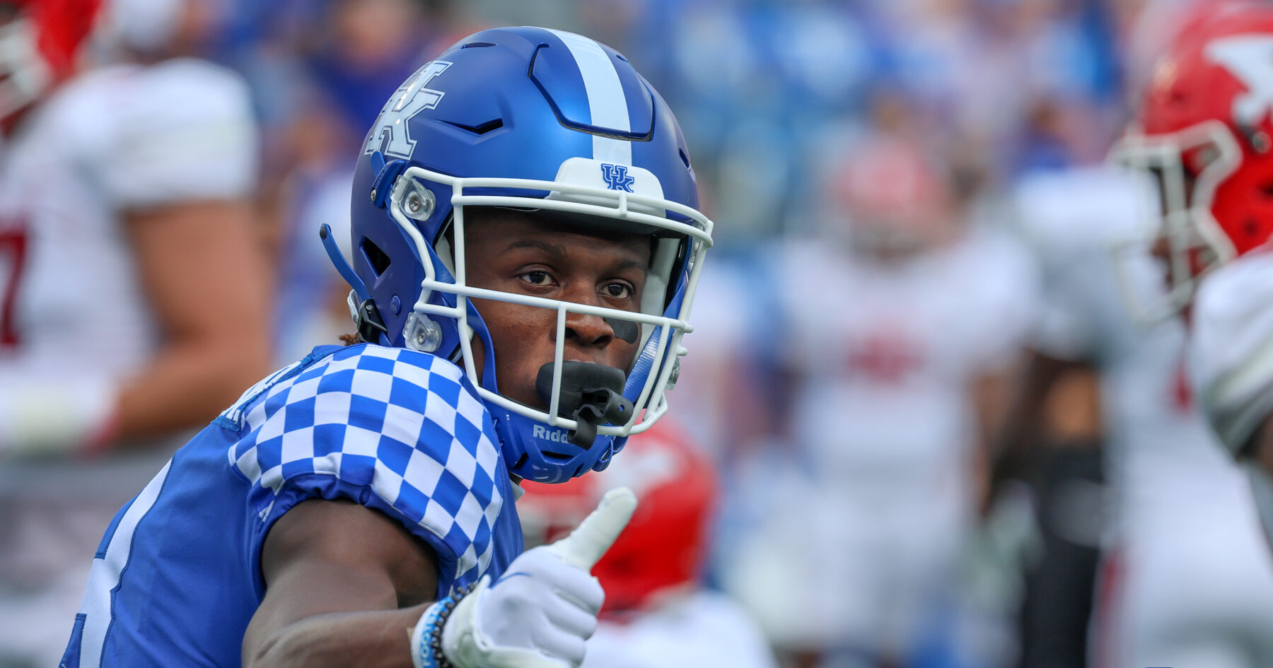 Kentucky WR Dekel Crowdus arrested early Sunday morning on DUI, drug charges per police reports