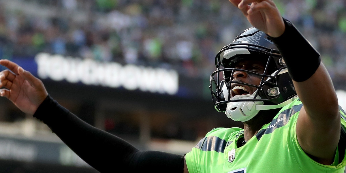 Seahawks' Geno Smith shines in win over Russell Wilson-led Broncos: 'They  wrote me off, I ain't write back though'