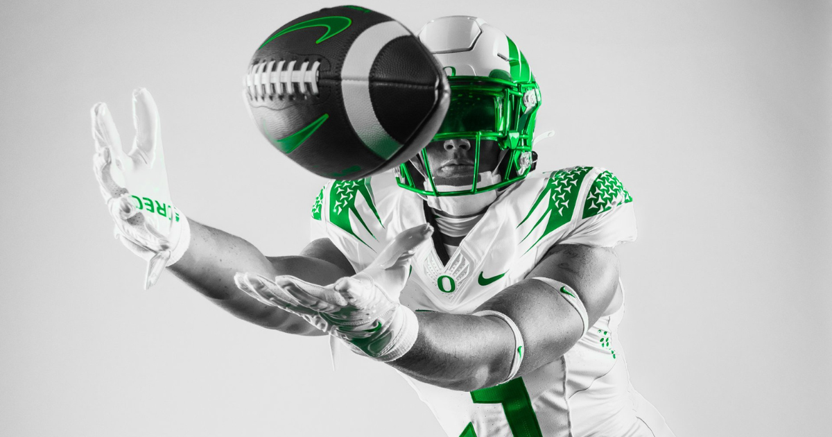 Oregon reveals uniform combination ahead of season opener - On3