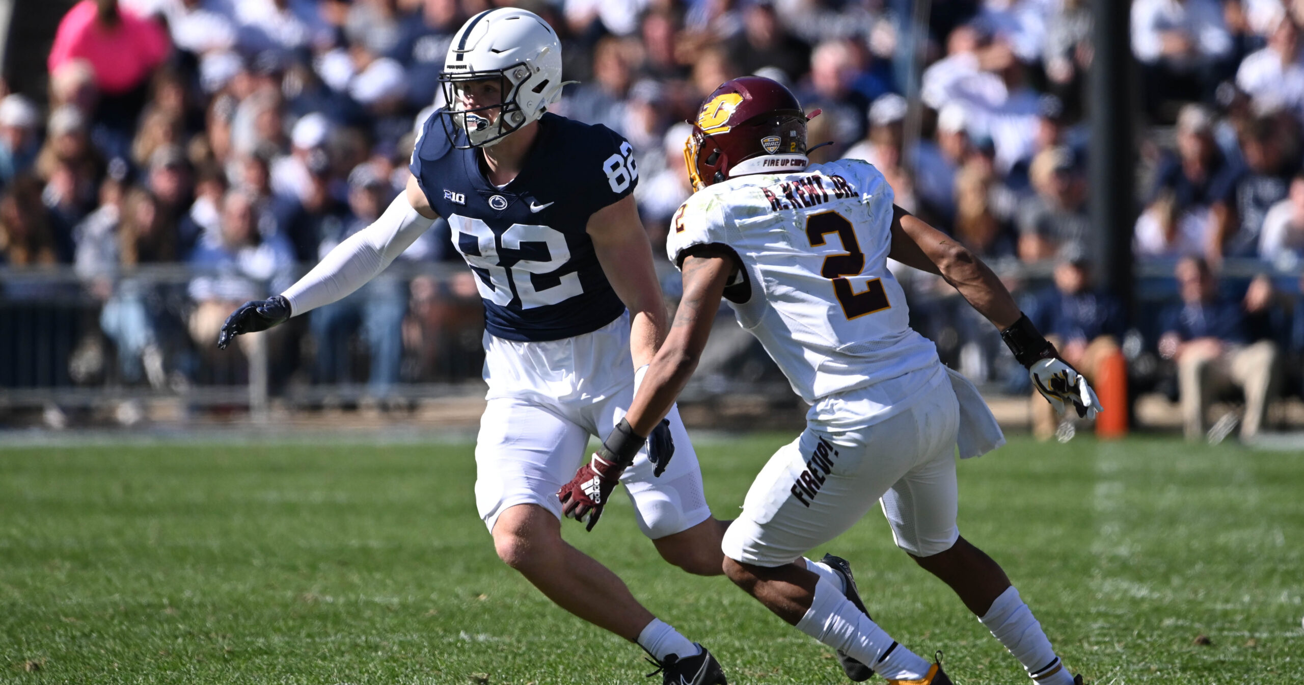 Wide receiver Liam Clifford