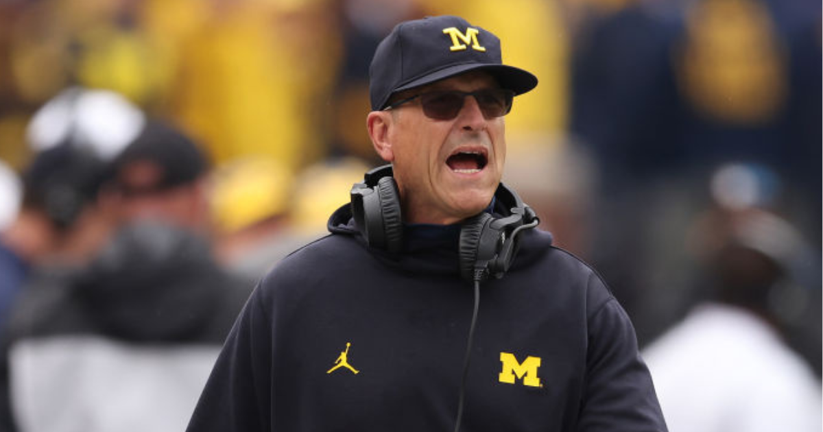 Michigan football to wear blue pants against Iowa