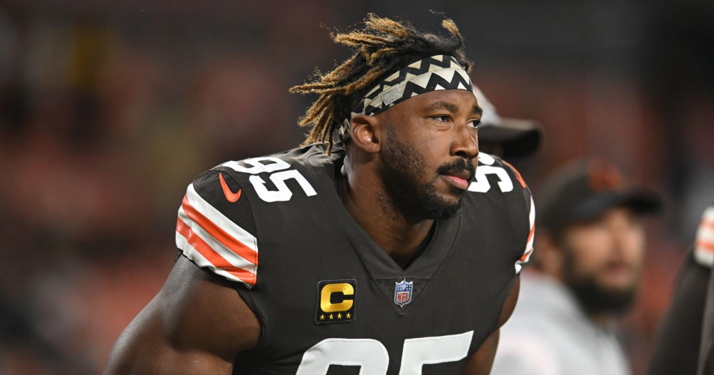 Cleveland Browns star Myles Garrett involved in single-car accident - On3